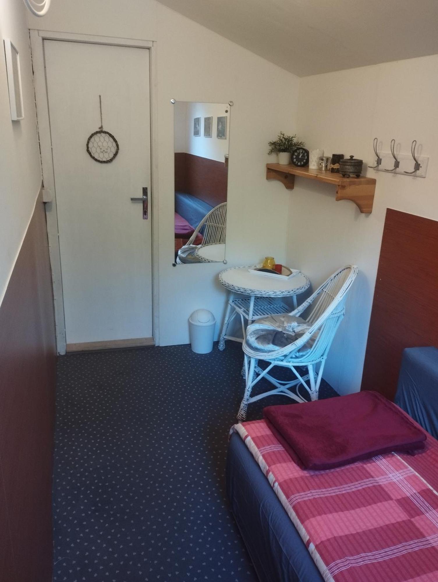 Chatka Pod Javorovym Trinec Esterno foto